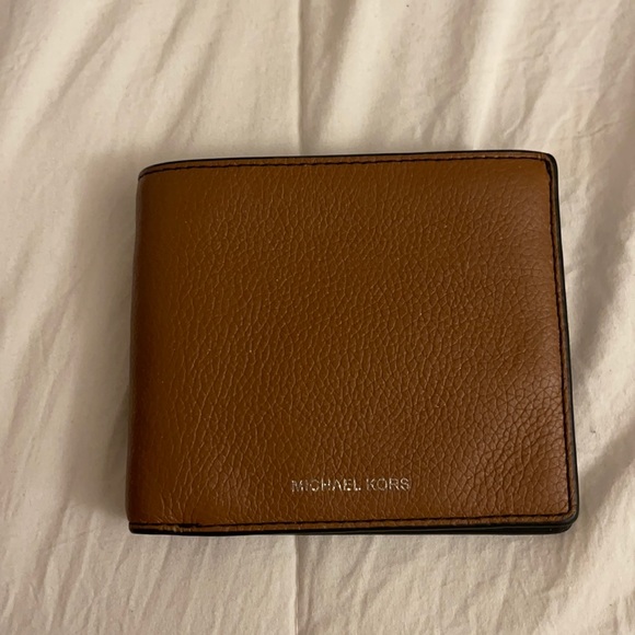 Michael Kors Other - Michael Kors Men’s Harrison billfold wallet
